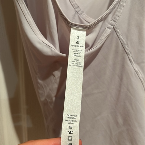 NWT SIZE 2 call it a tie Lululemon tank - Picture 4 of 6